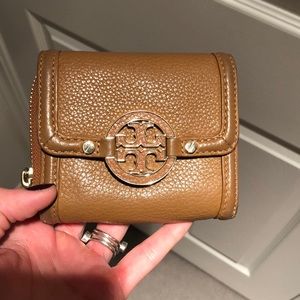 Tory Burch wallet